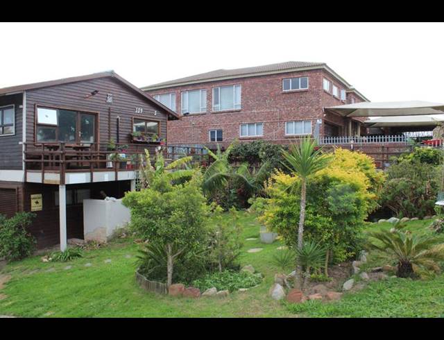 6 BEDROOM HOUSE FOR SALE IN PARADISE BEACH
